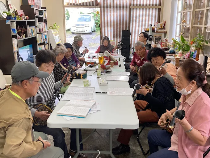 ゆんたくばぁ～めぐみ